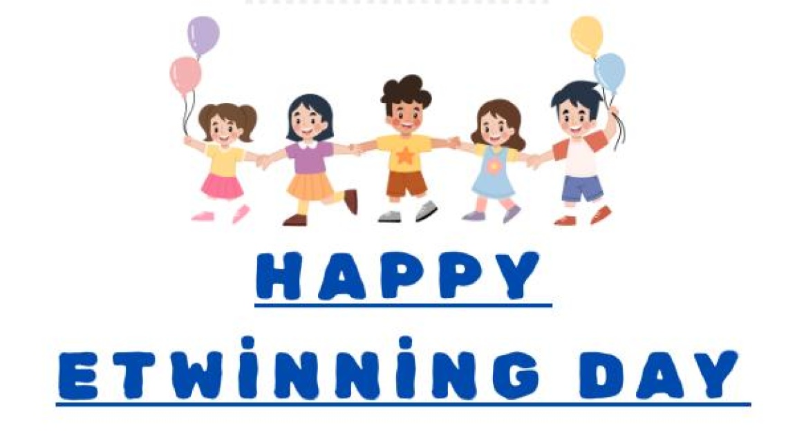 Öğrenciler e-twinning günü için pano hazırladılar.